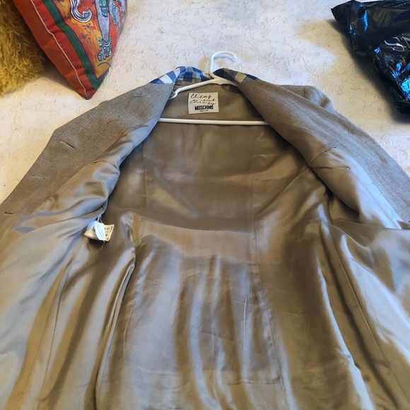 Authentic Vintage Moschino Linen Blazer - Picture 9 of 9